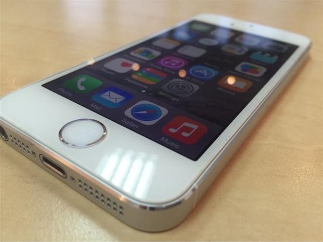 iPhone 5S - 16GB - Sim free - Bela