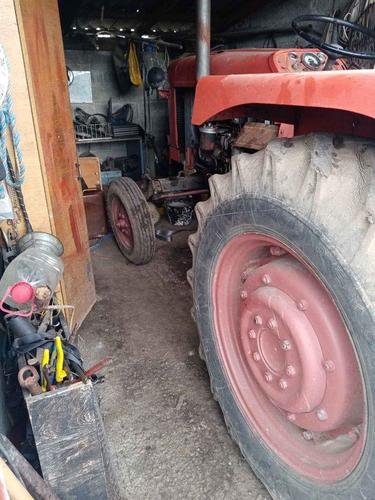 Traktor 555