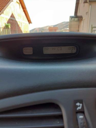 Renault laguna 2
2004godiste