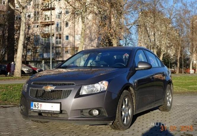 Chevrolet Cruze -12