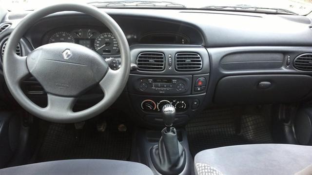 RENAULT--MEGANE-1-6---03