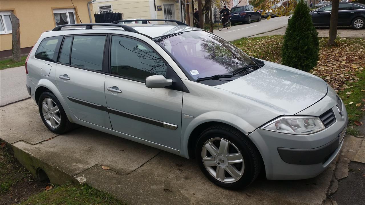 Renault-Megane--03
