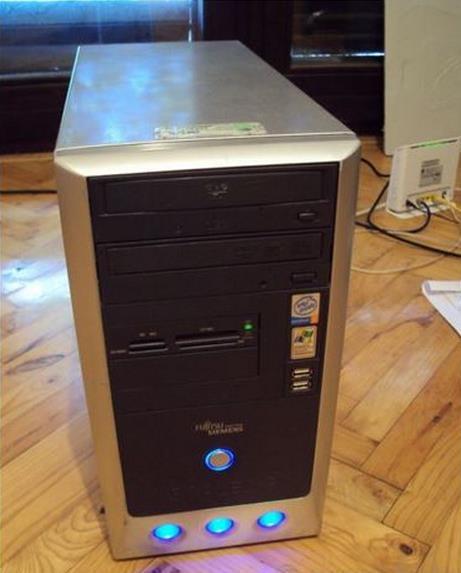 Fujitsu-Siemens-Scaleo-P-Pentium4-HT-3-0GHz