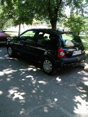 Renault Clio -05
