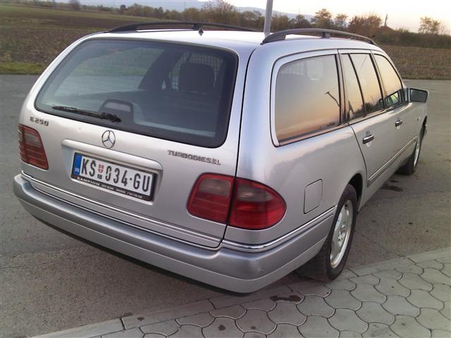 Mercedes-E-250-Elegance--98