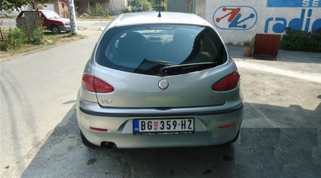 Alfa-Romeo-147-GTD--04