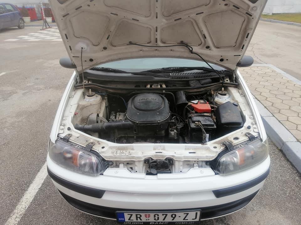 Fiat-Punto-1-2-8v