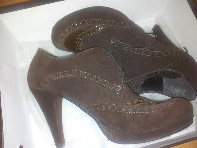 Prelepe cipele Nove