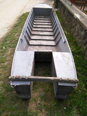 Metalni camac