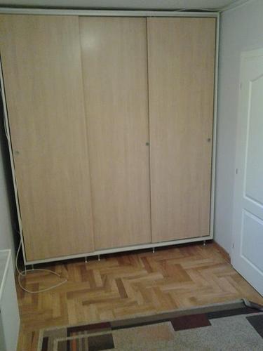 Klizni plakar
