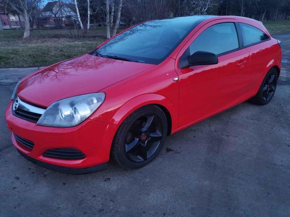 Astra-GTC-1-8-Ferarri-Crvena
