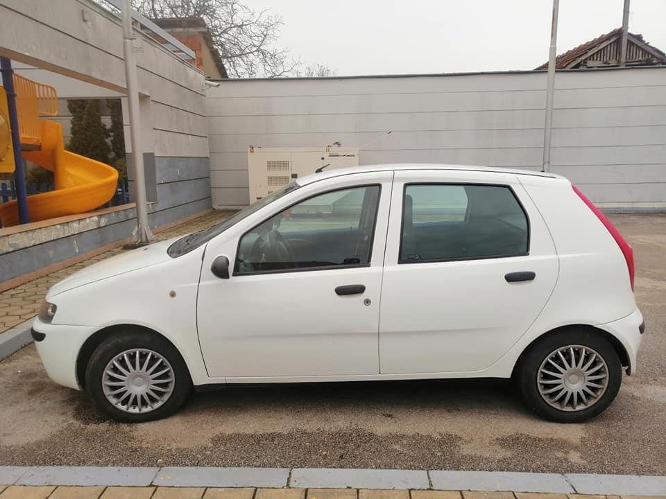 Fiat-Punto-1-2-8v
