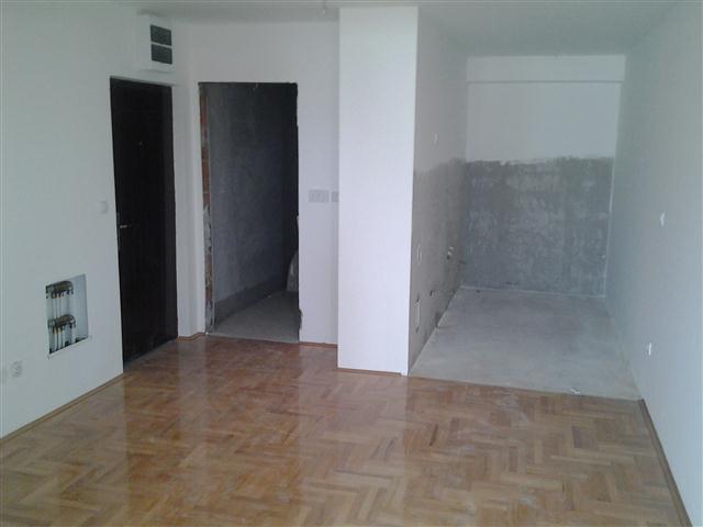 Nova-garsonjera-od-33m2-u-centru-Niša
