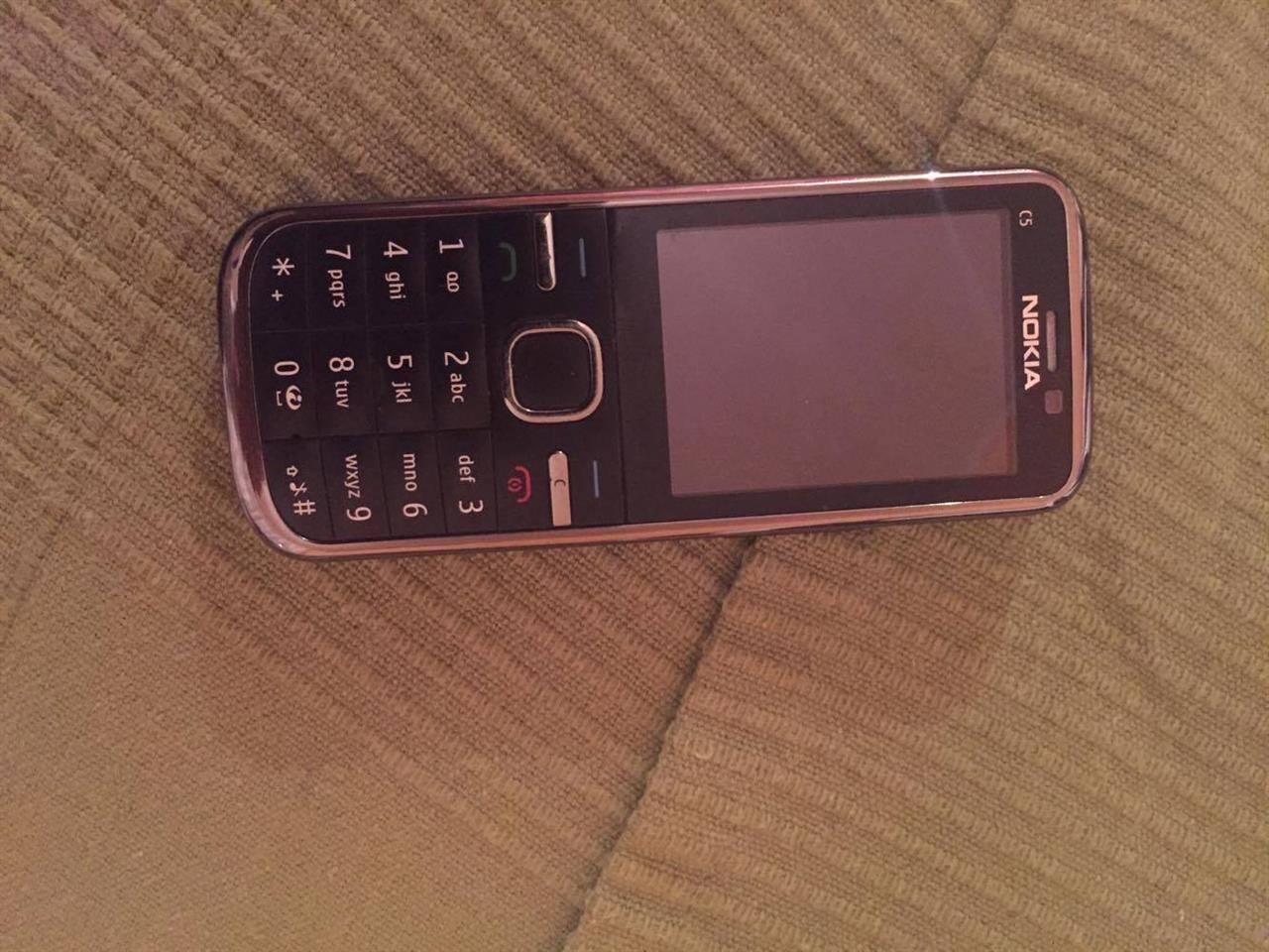 Nokiu-c5