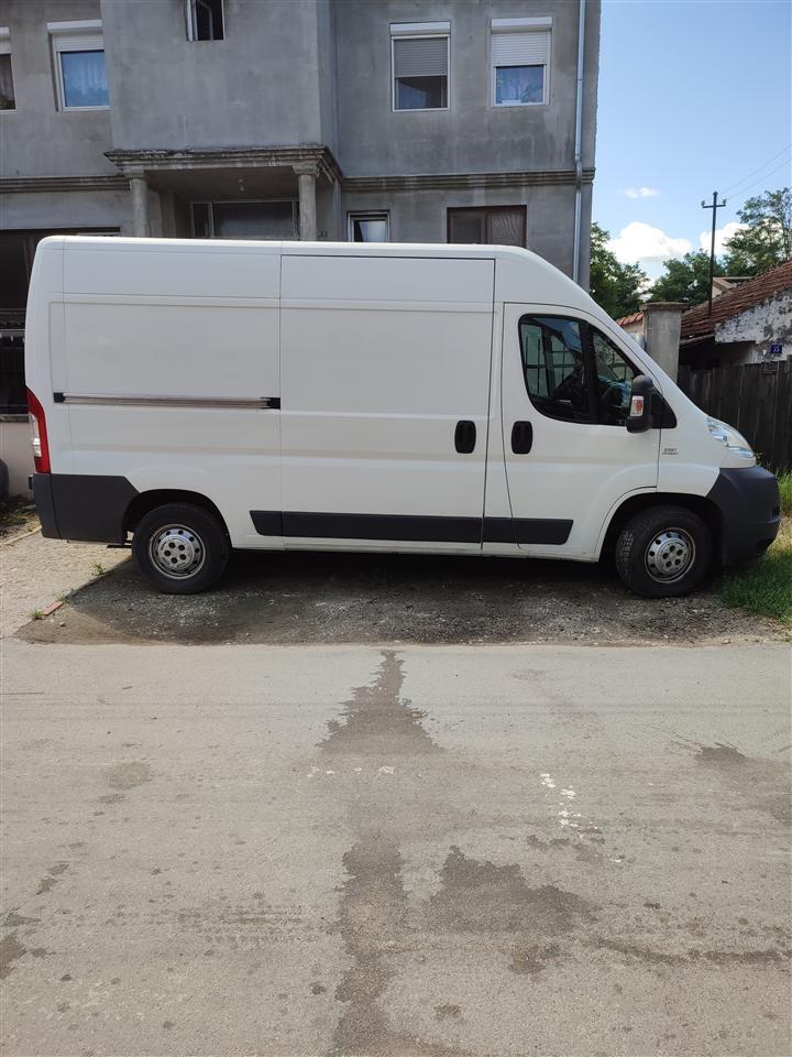 KOMBI-PREVOZ-ROBE--STVARI-I-SELIDBE