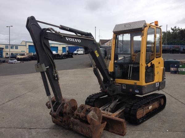 Volvo-EC25-mini-bager