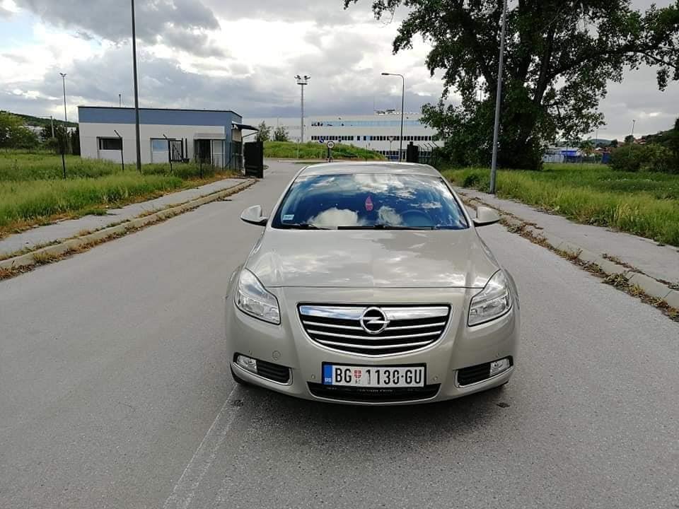 OPEL-INSIGNIA-2-0-CDTI-2010-G