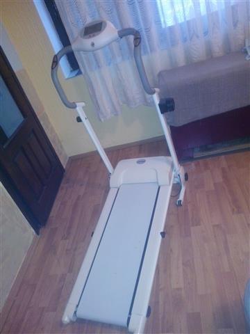 Traka za trcanje mehanicka