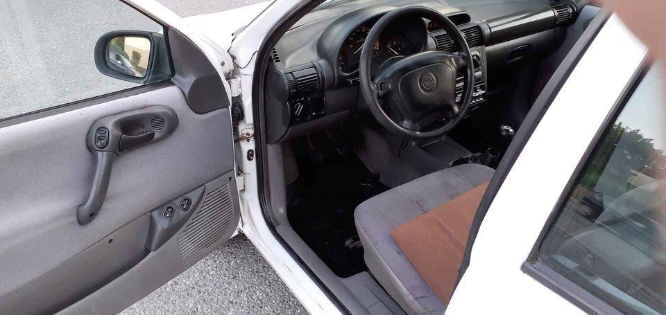 Opel-corsa-1-4