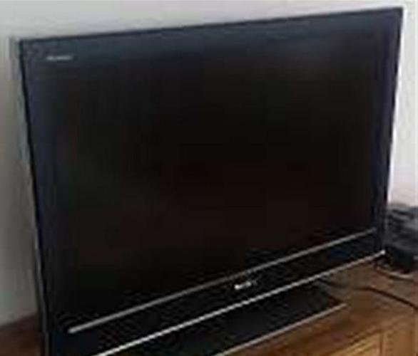 Sony LCD 32 inča