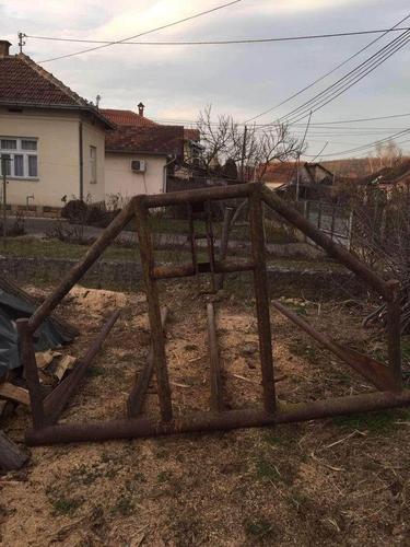 Na prodaju.