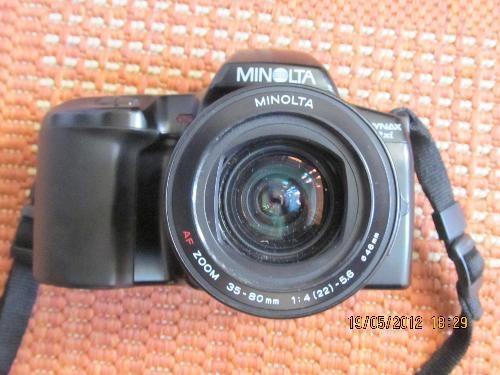 Minolta Dynax 2xi sa zoomom 35-80 mm+kais
