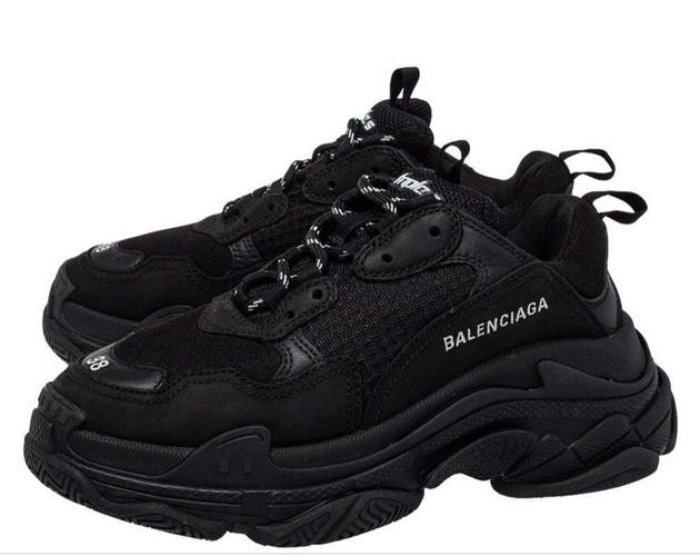 BALENCIAGA TRIPLE S BLACK 38
