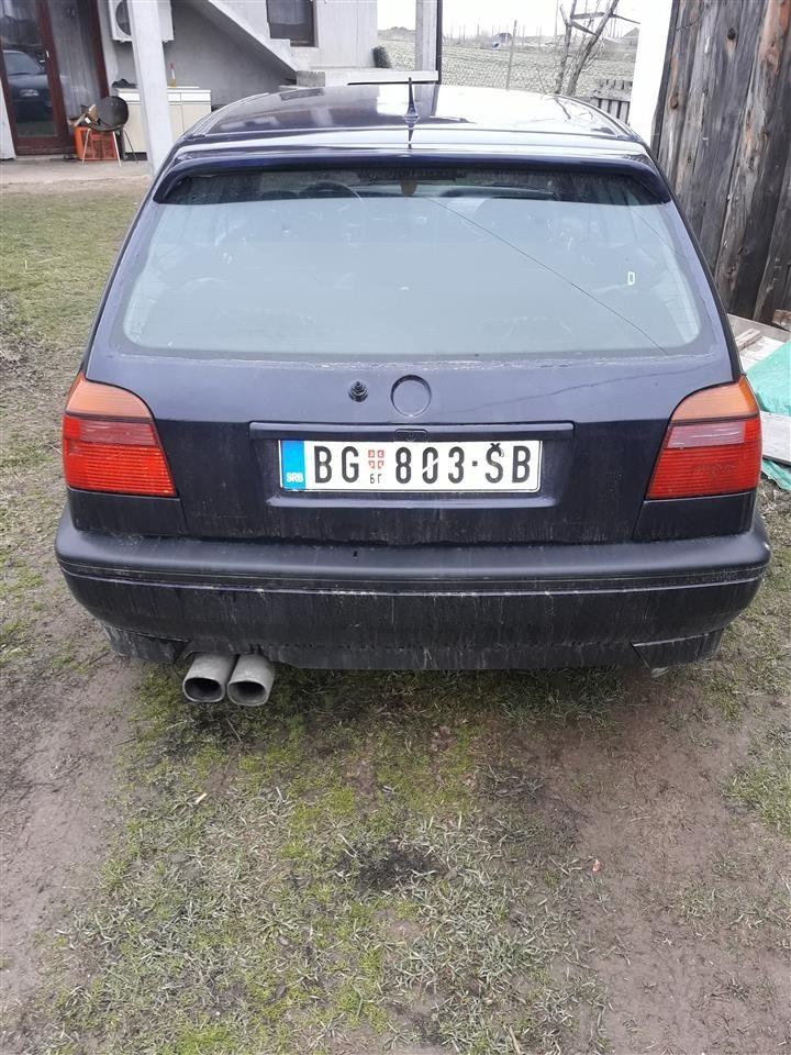prodajem-golfa-GTI-2-0