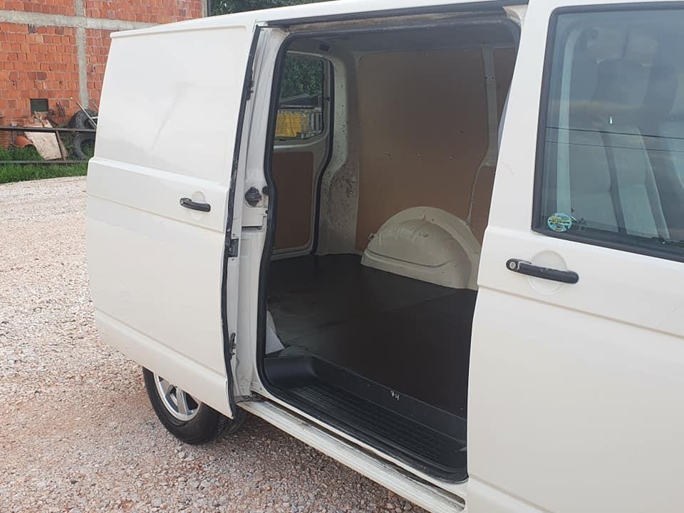 WV-Transporter-T5-2006godina-1-9TDI