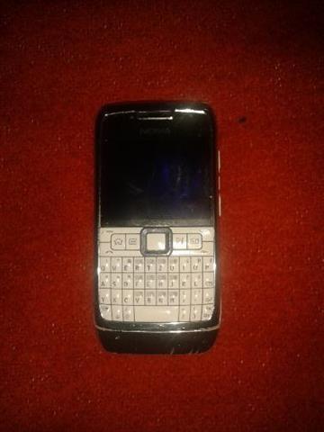 Nokia E71 HITNO
