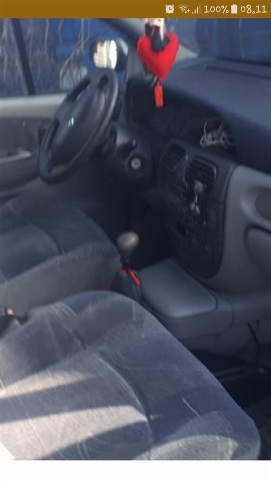 Renault-Scenic