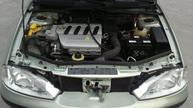 RENAULT--MEGANE-1-6---03
