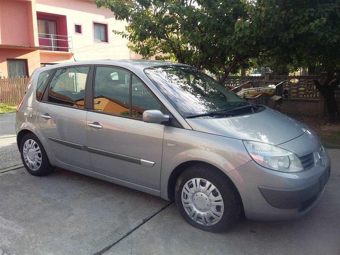 Renault Scenic -03
