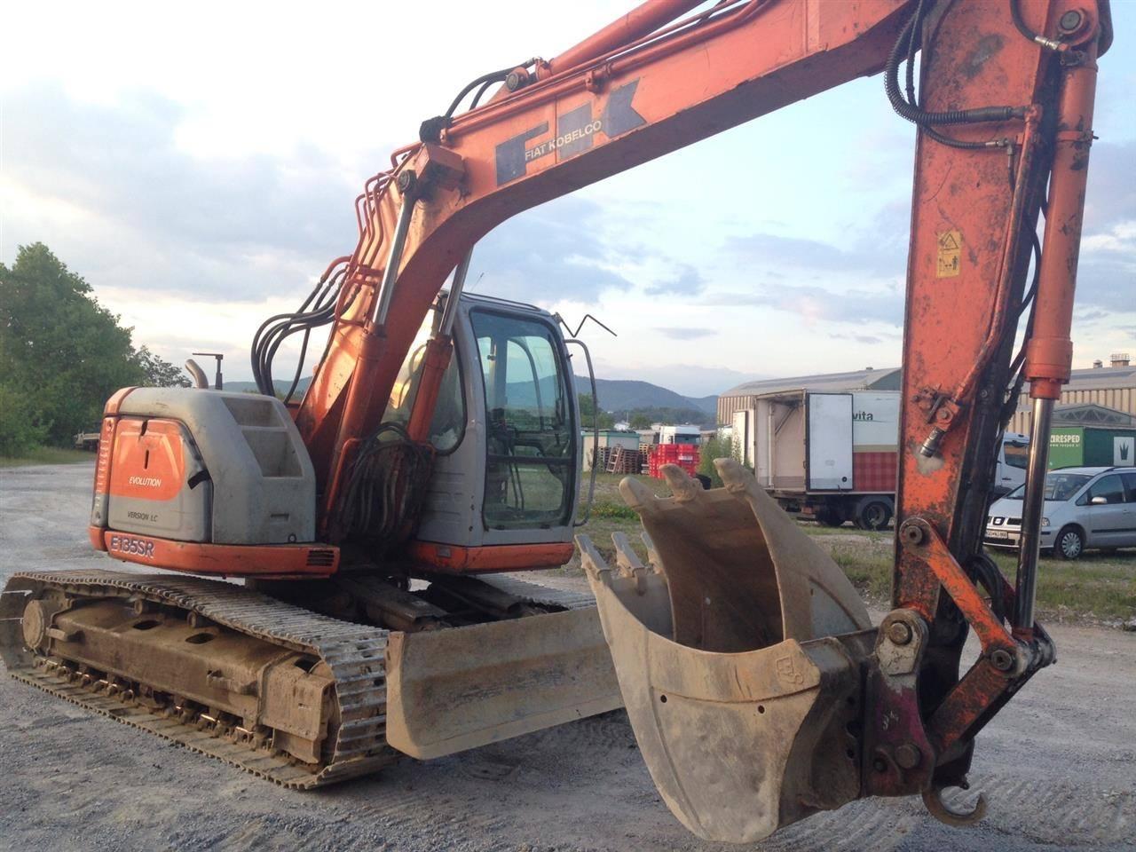 BAGER-KOBELCO-E135SR--04-14-4-ton