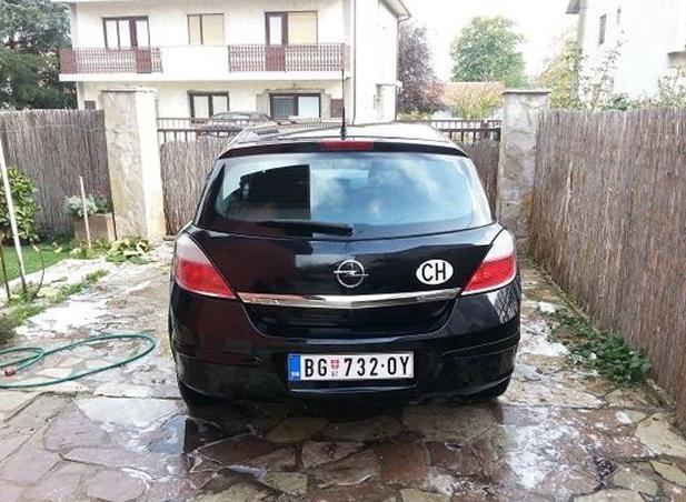 Opel-Astra-H-1-6--04