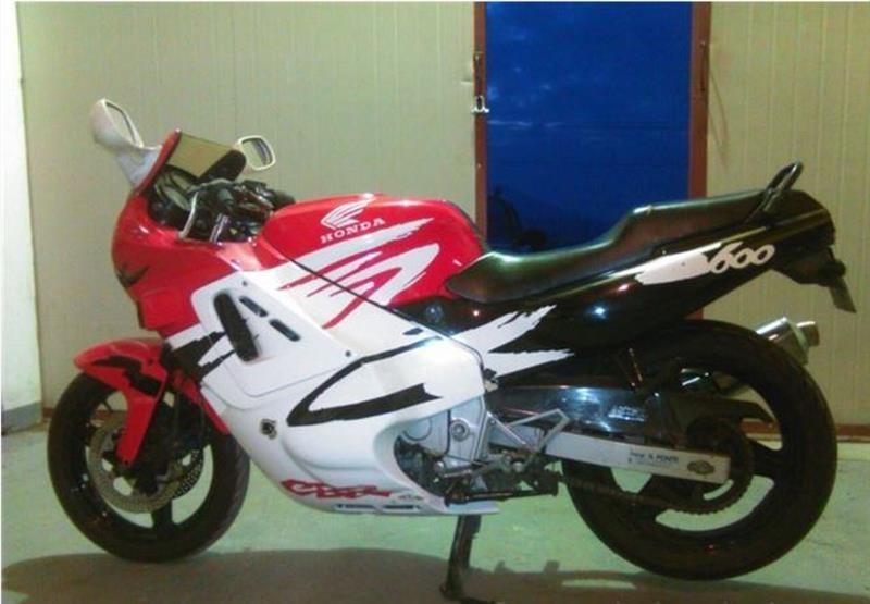 HONDA-CBR-600F