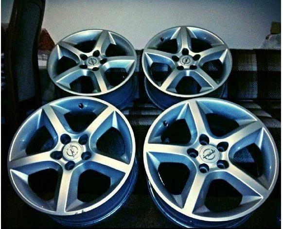 Opel SRI 5x110 17" Hitno