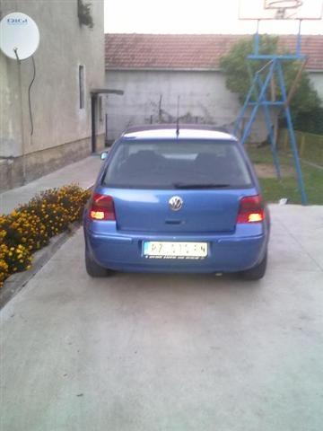 VW-Golf-4--00