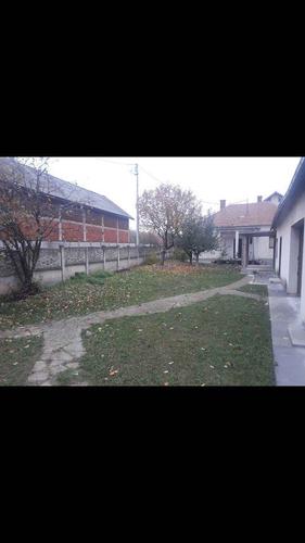 Na prodaju dve kuce