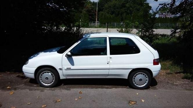 Citroen Saxo -02
