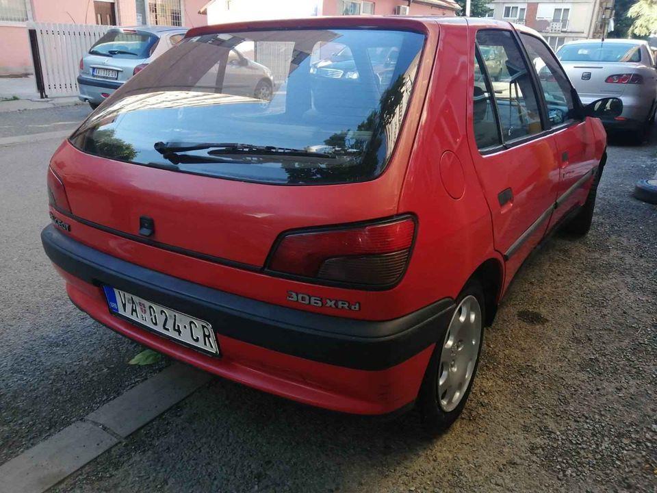 Pezo-306