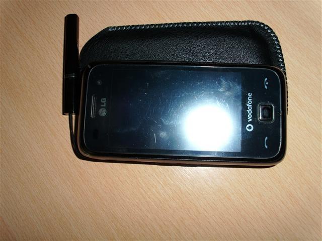 Prodajem LG GM750