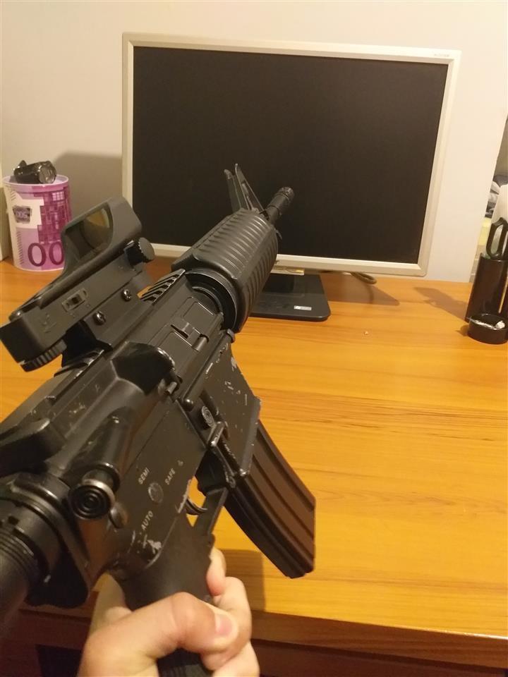 AirSoft-replika-Americke-M4