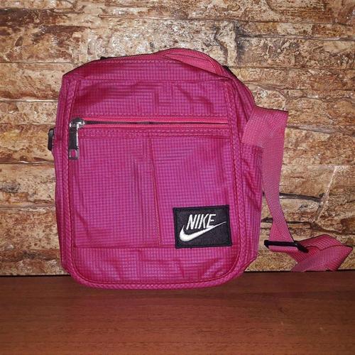 Nova nike torbica