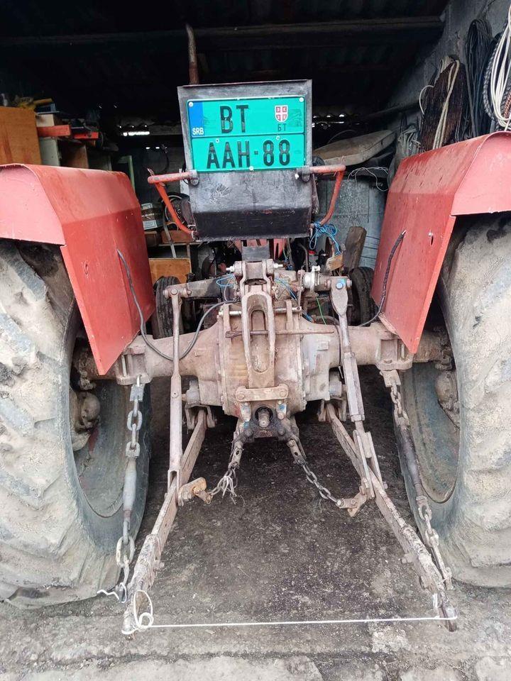 Traktor-555
