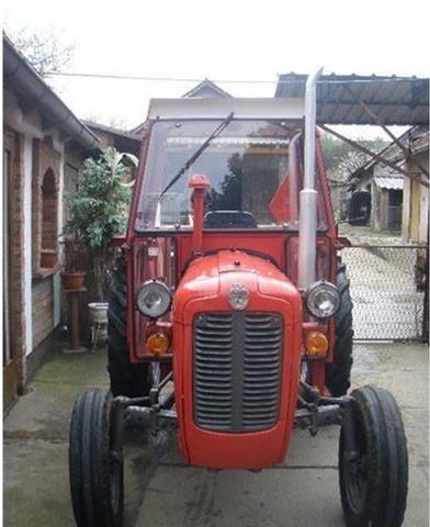 Traktor IMT 539