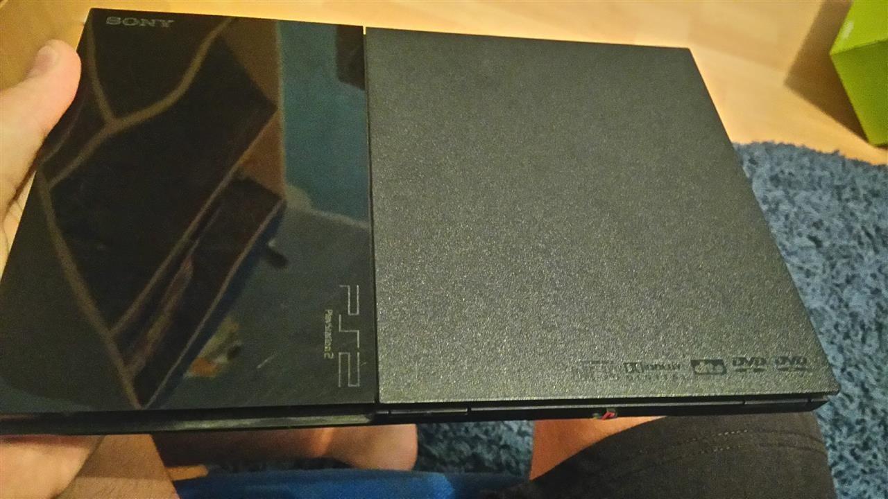 Sony-PlayStation-2-