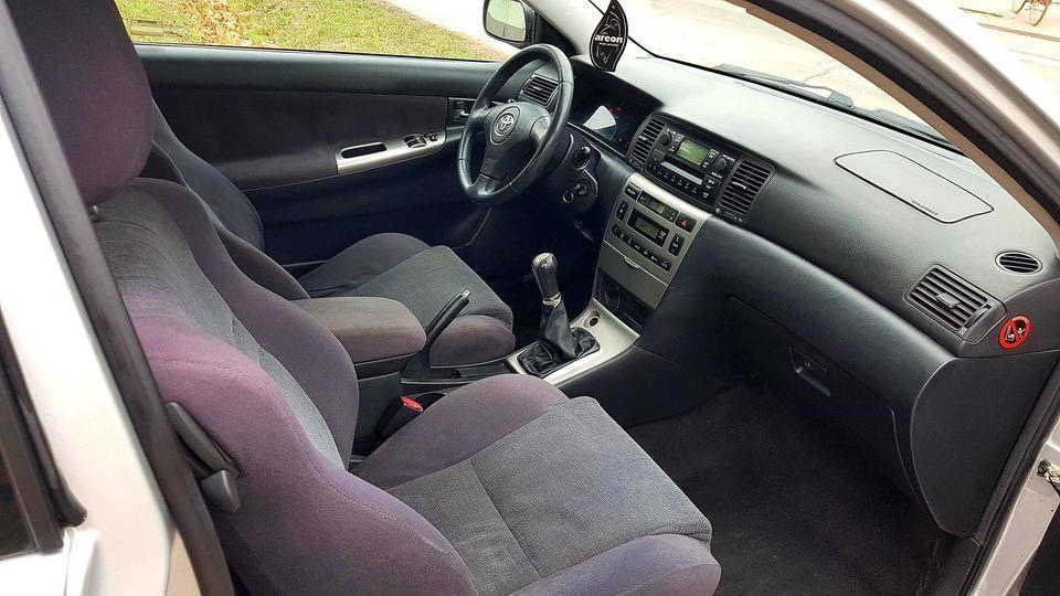 Toyota-Corolla-2-0Dizel