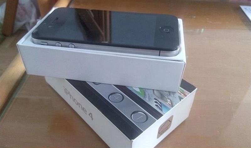 Apple-iPhone-4--8GB