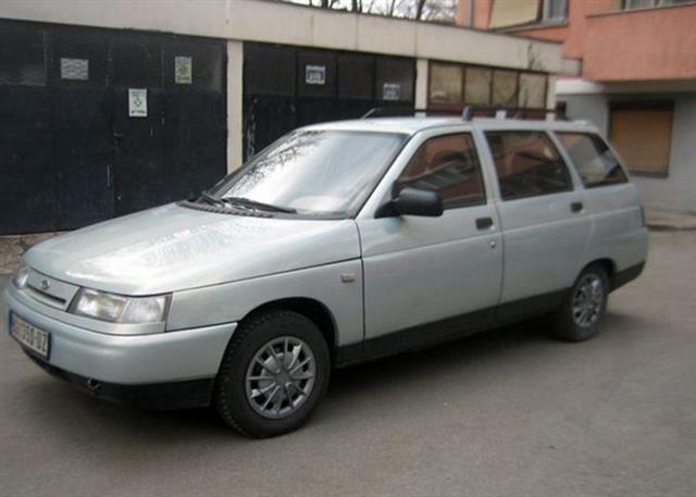 Lada 111 1.5 V8 -00